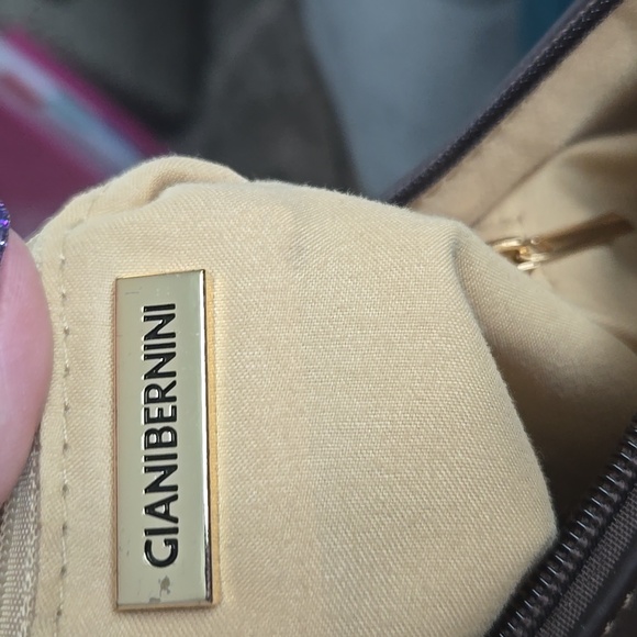 Floral Patterned Shoulder Bag - Picture 5 of 8